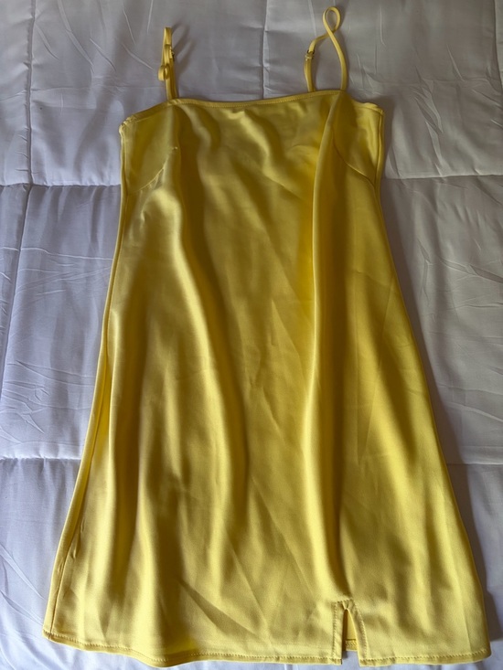 Princess Polly Dresses & Skirts - Princess Polly yellow slip dress